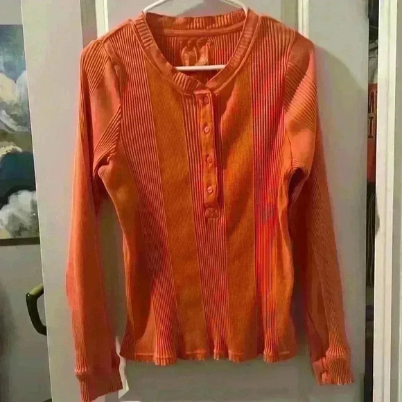 Aerie size XXL Henley Ribbed Long Sleeve Shirt Coral Color like new condition - Picture 3 of 7